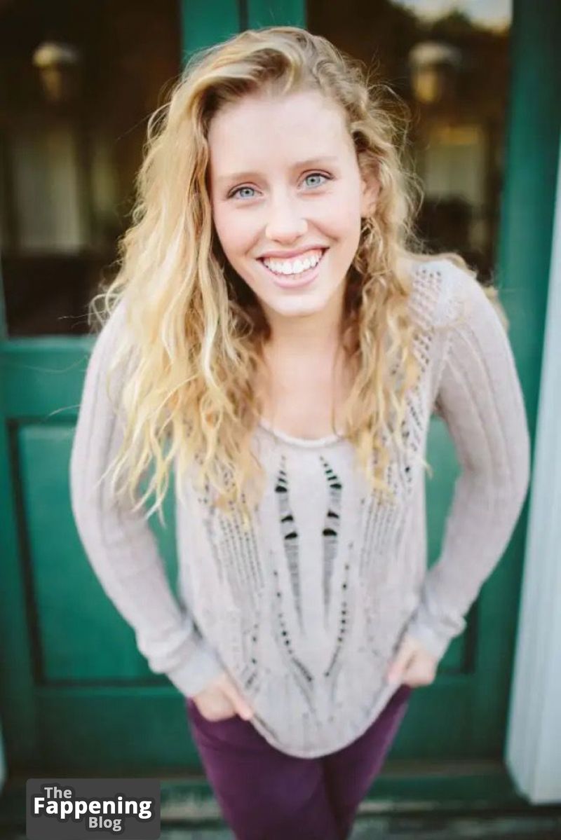 lindsley-register-nude-and-sexy-photo-collection-2054-the-fappening-pics_