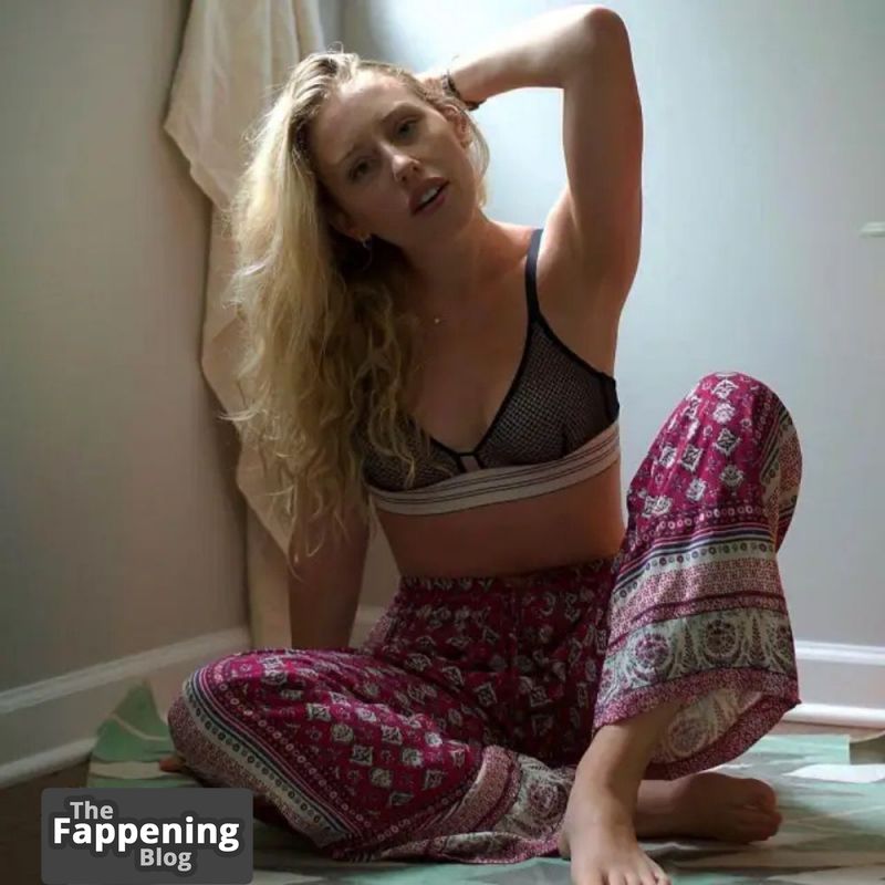 lindsley-register-nude-and-sexy-photo-collection-870-the-fappening-pics_