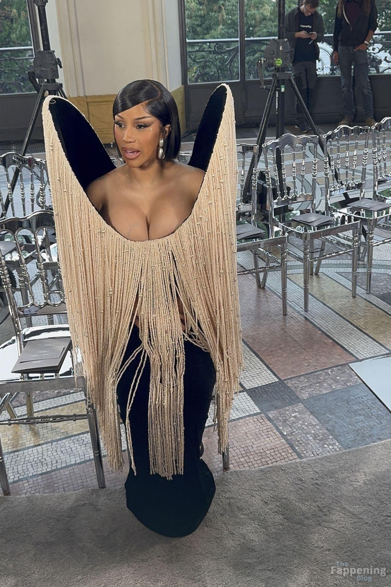 cardi-b-sexy-103-the-fappening-pics_-1