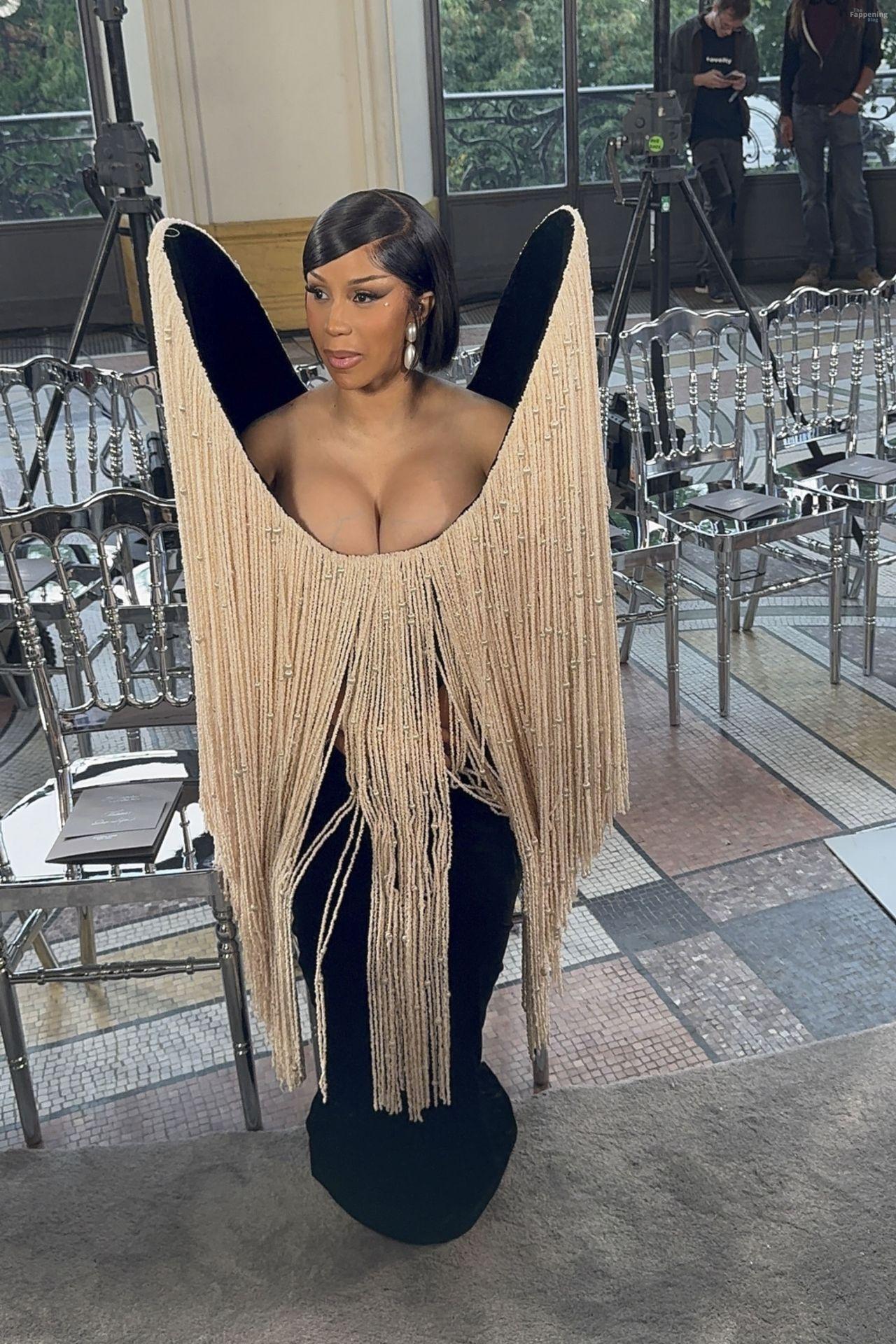 cardi-b-sexy-107-the-fappening-pics_-1