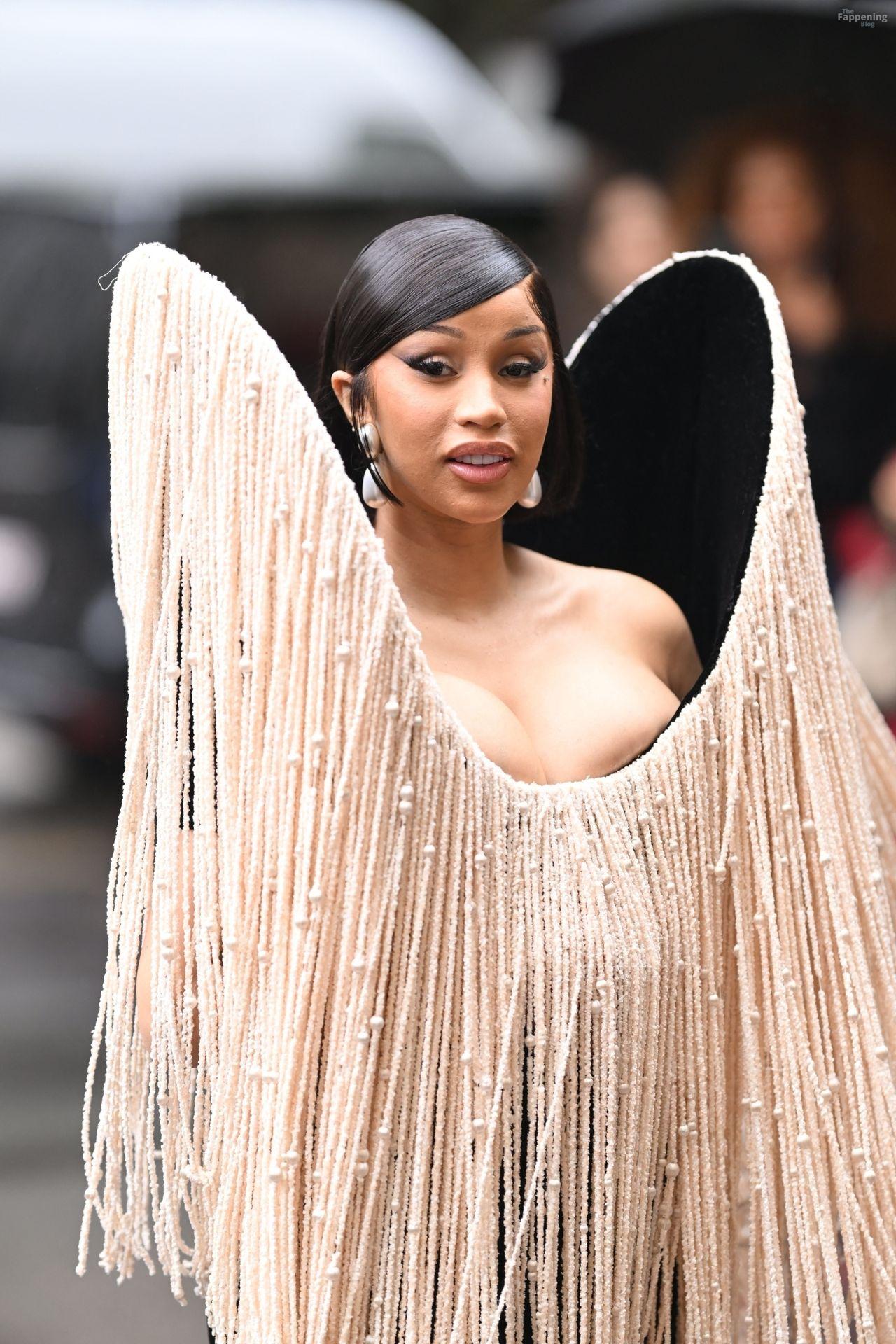 cardi-b-sexy-119-the-fappening-pics_