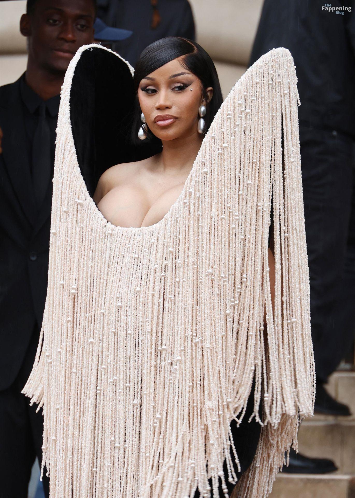 cardi-b-sexy-125-the-fappening-pics_