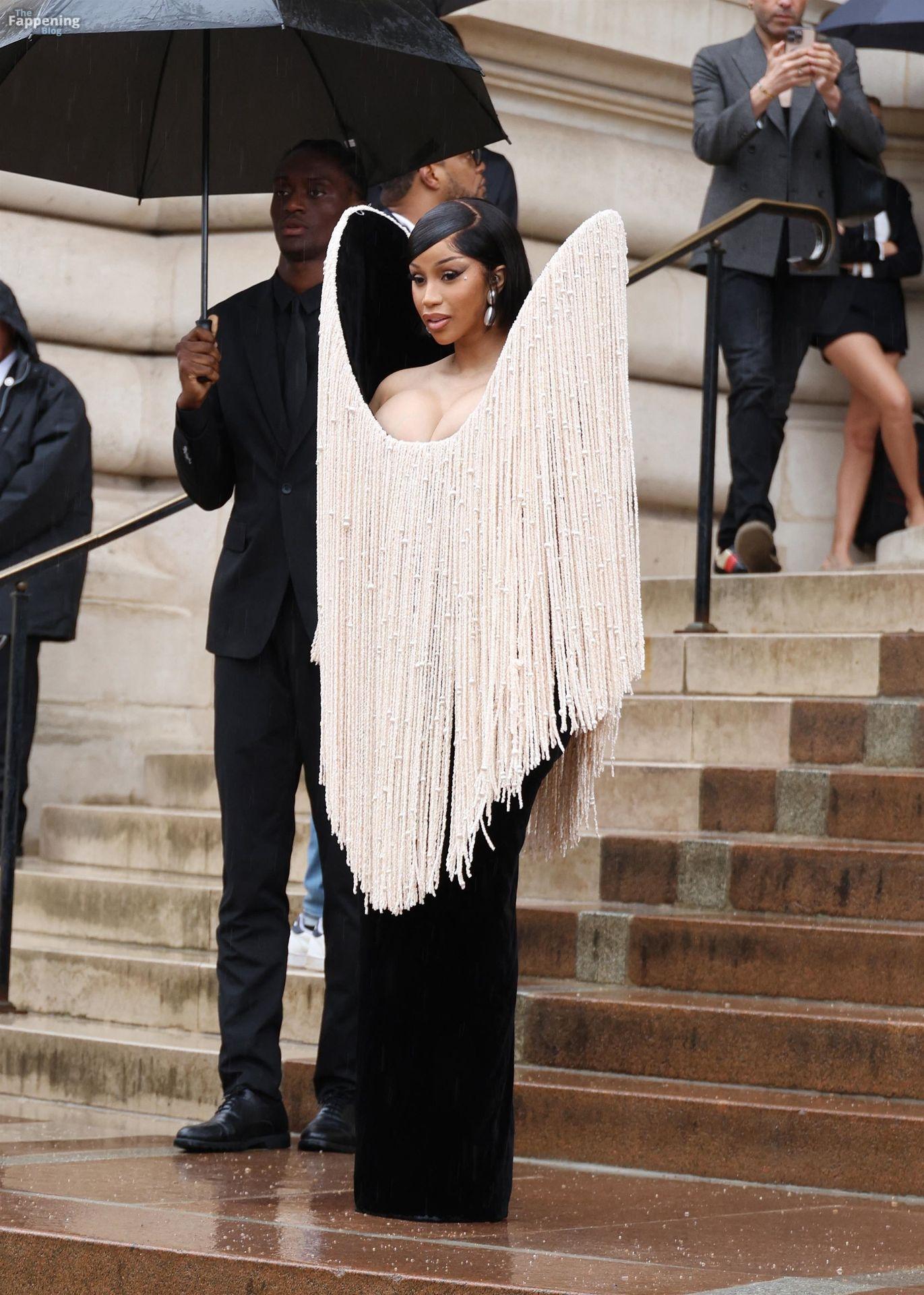 cardi-b-sexy-126-the-fappening-pics_