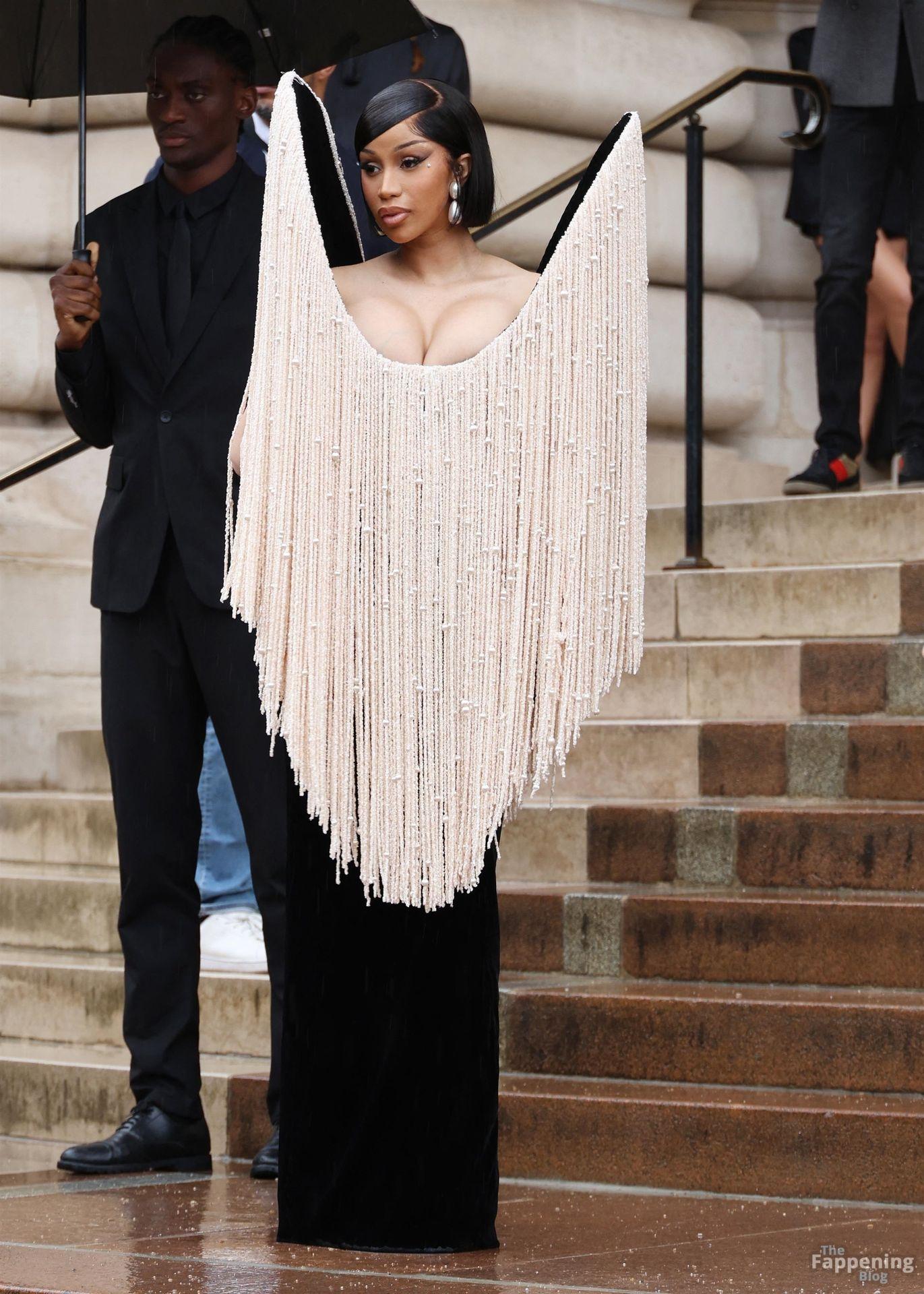 cardi-b-sexy-128-the-fappening-pics_