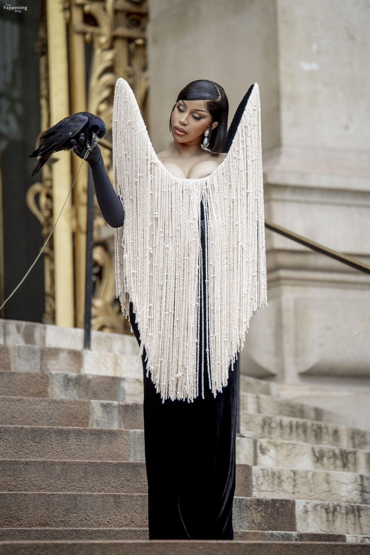 cardi-b-sexy-146-the-fappening-pics_