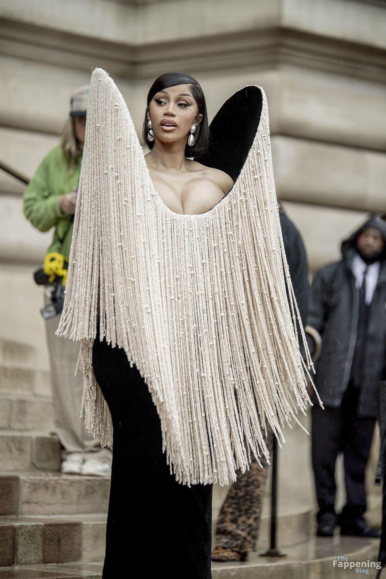 cardi-b-sexy-147-the-fappening-pics_