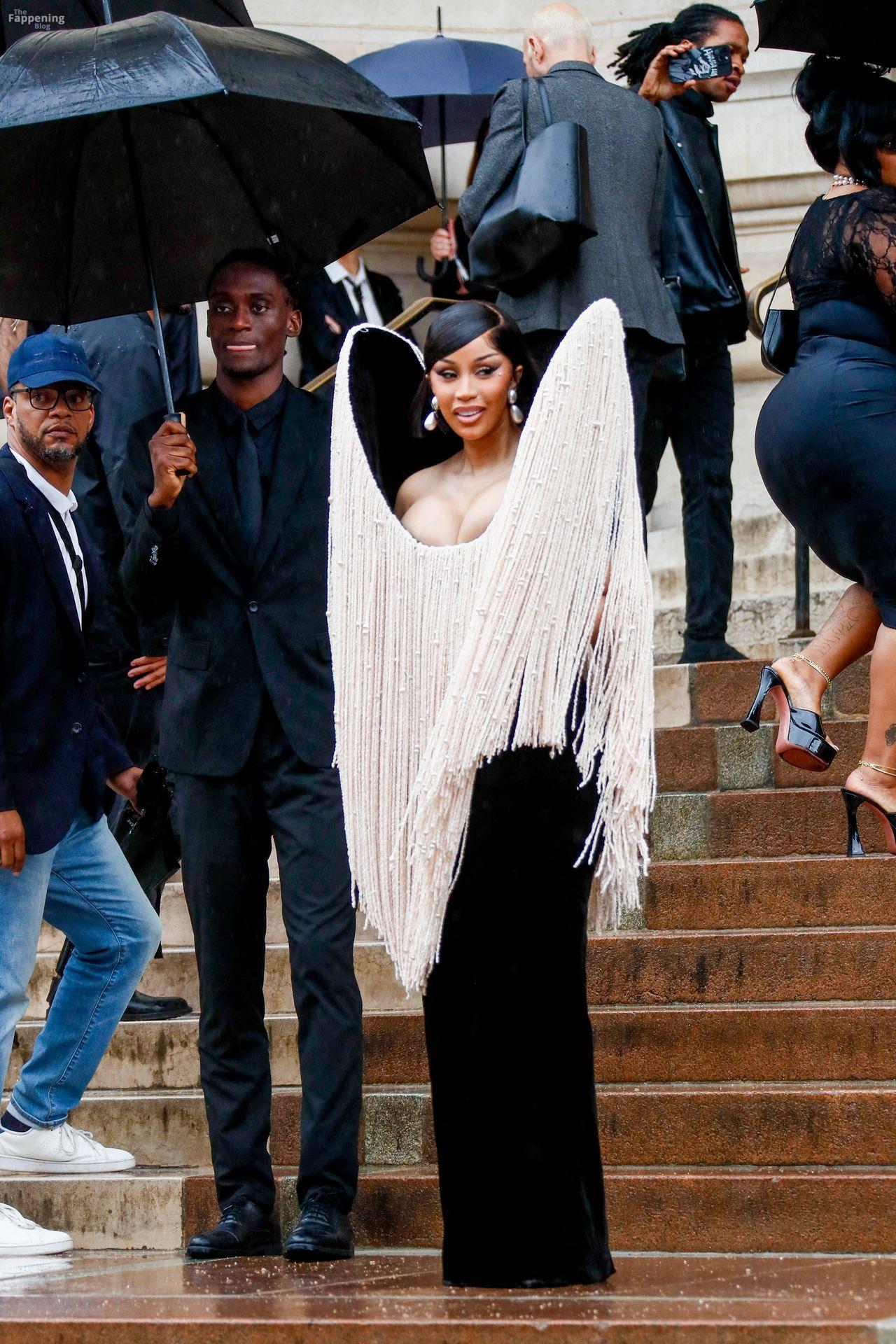 cardi-b-sexy-15-the-fappening-pics_-1