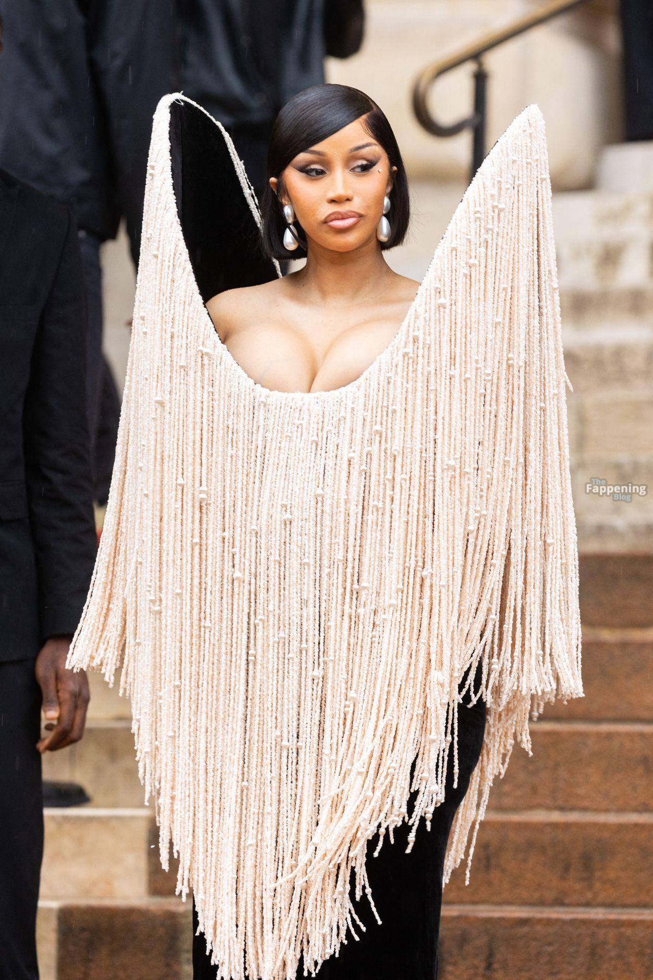 cardi-b-sexy-29-the-fappening-pics_-1