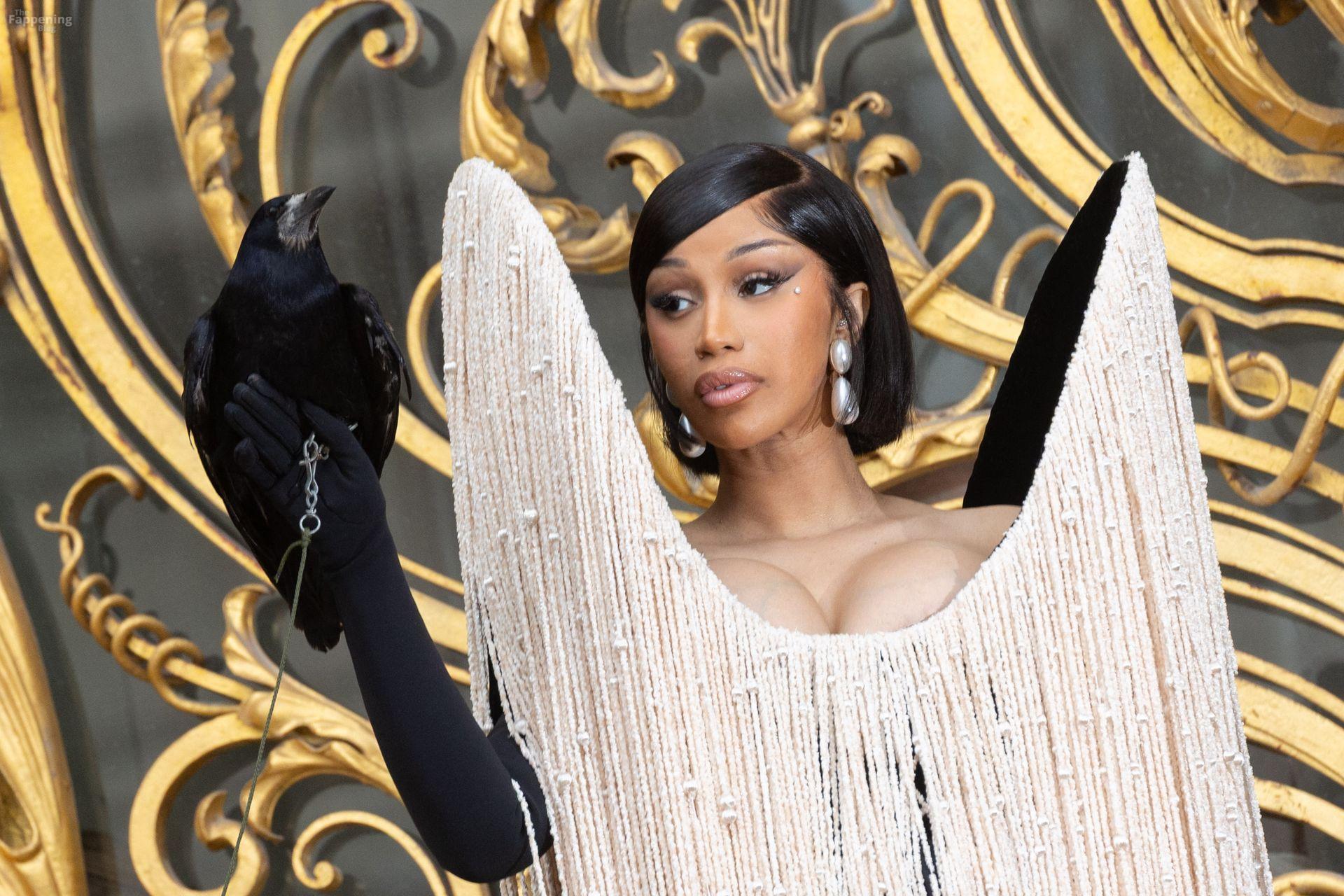cardi-b-sexy-39-the-fappening-pics_-1