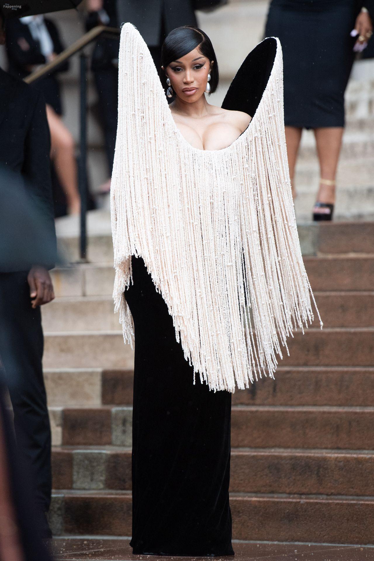 cardi-b-sexy-47-the-fappening-pics_-1