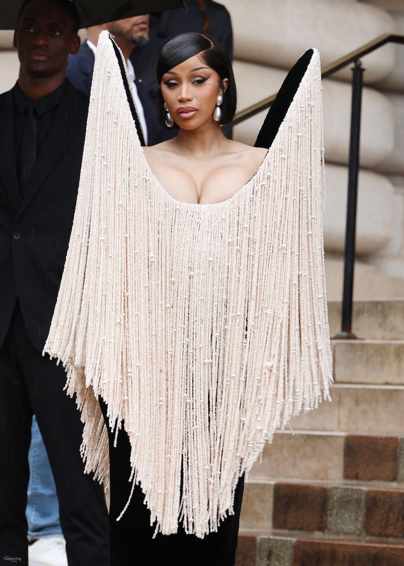 cardi-b-sexy-78-the-fappening-pics_-1