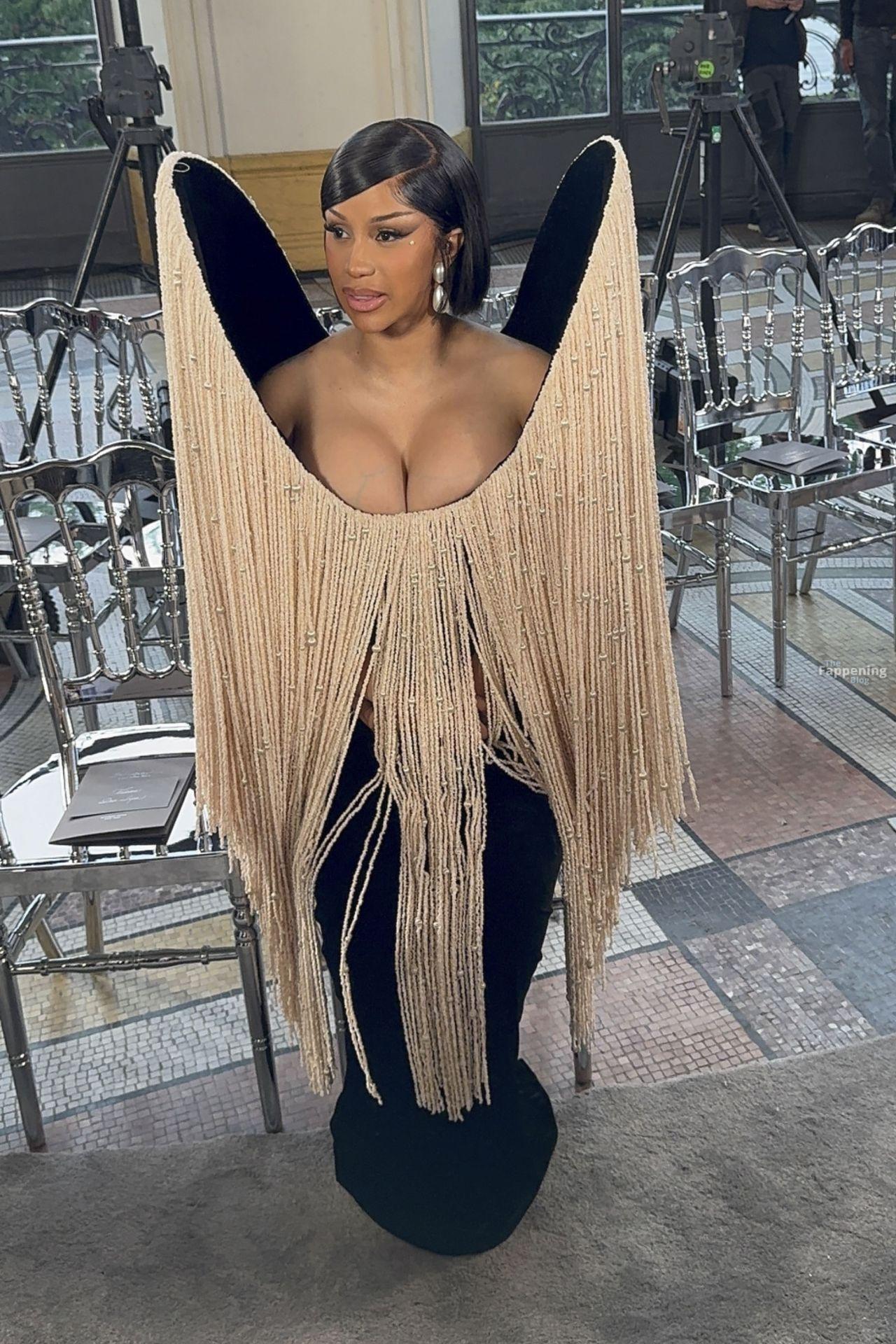 cardi-b-sexy-94-the-fappening-pics_-1