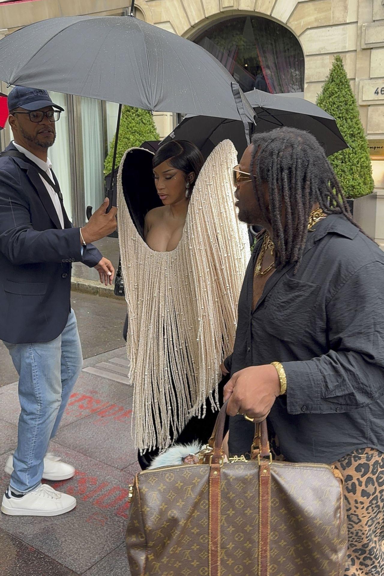 cardi-b-sexy-96-the-fappening-pics_-1
