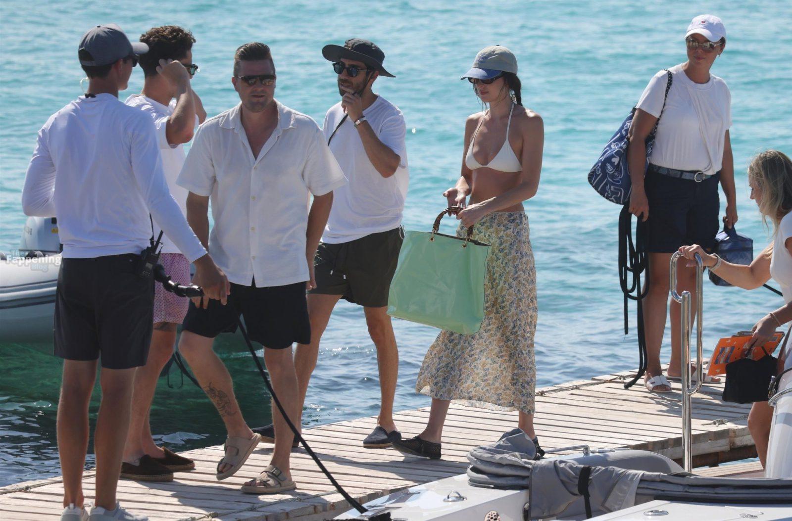 dakota-johnson-white-bikini-body-ibiza-yacht-013-the-fappening-pics_