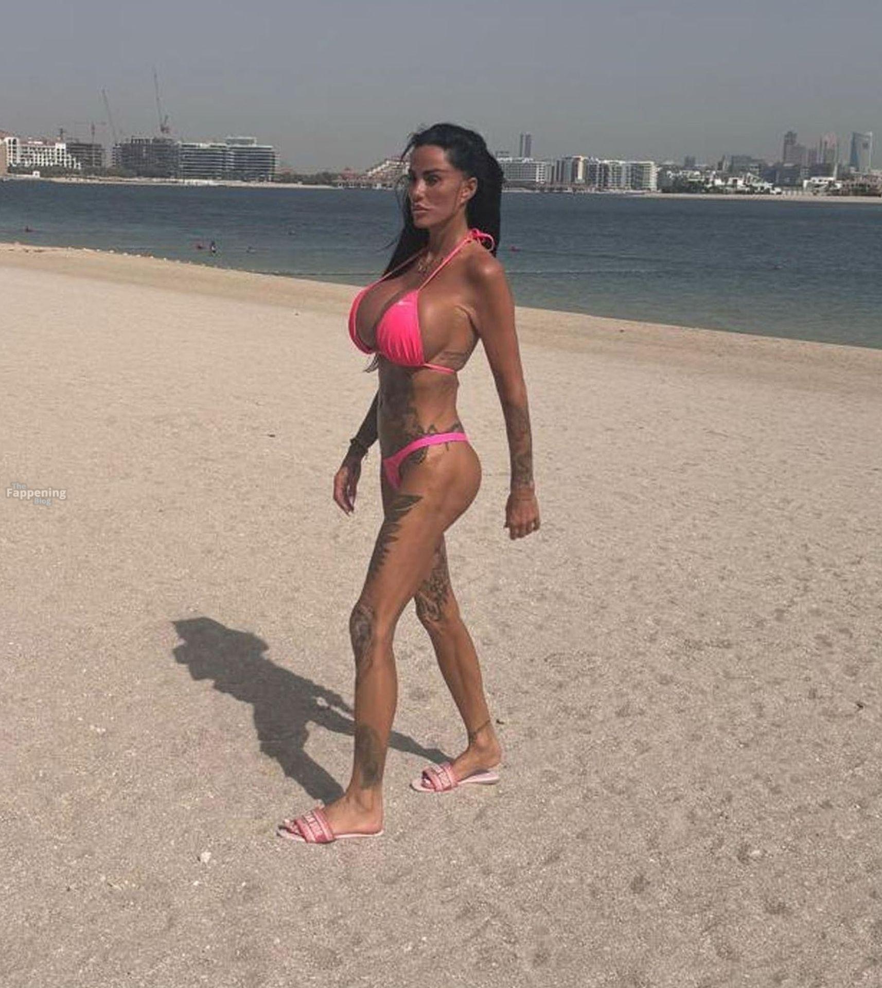 katie-price-sexy-34-the-fappening-pics_-1