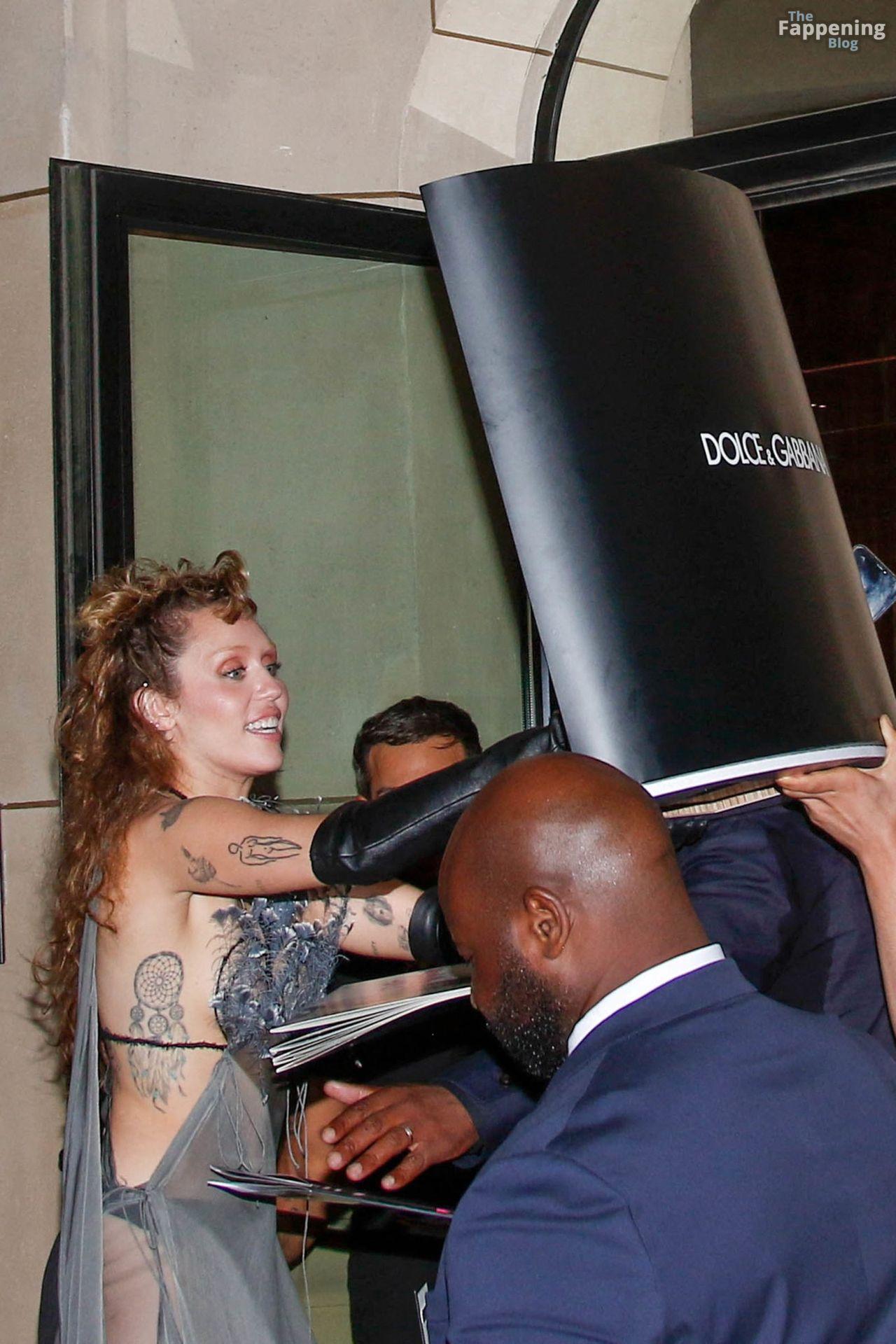 miley-cyrus-sheer-dress-paris-booty-nip-slip-020-the-fappening-pics_