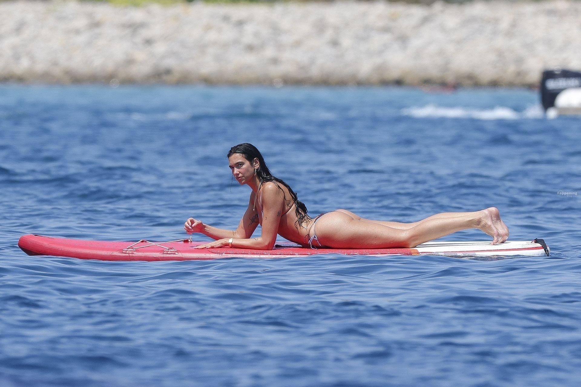 dua-lipa-sexy-4-the-fappening-pics_