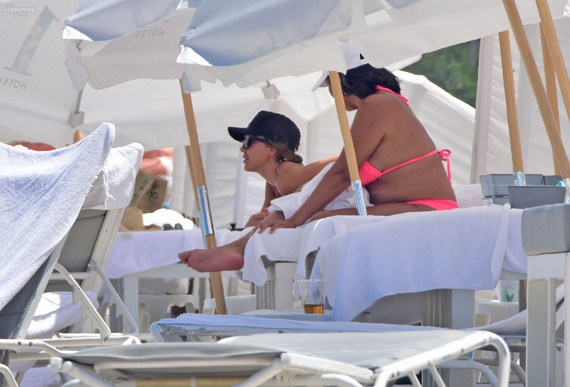 jessica-alba-sexy-60-the-fappening-pics_