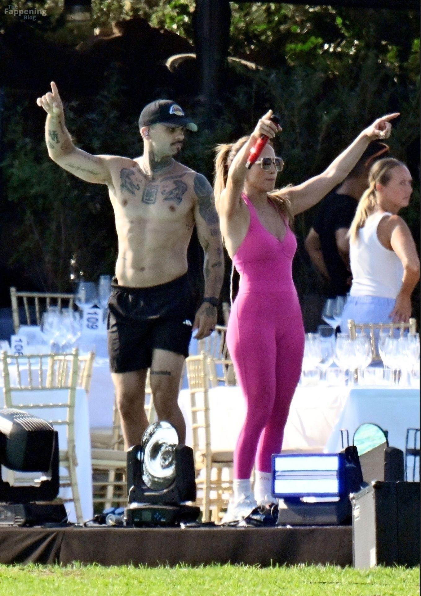 jlo-hot-122-the-fappening-pics_