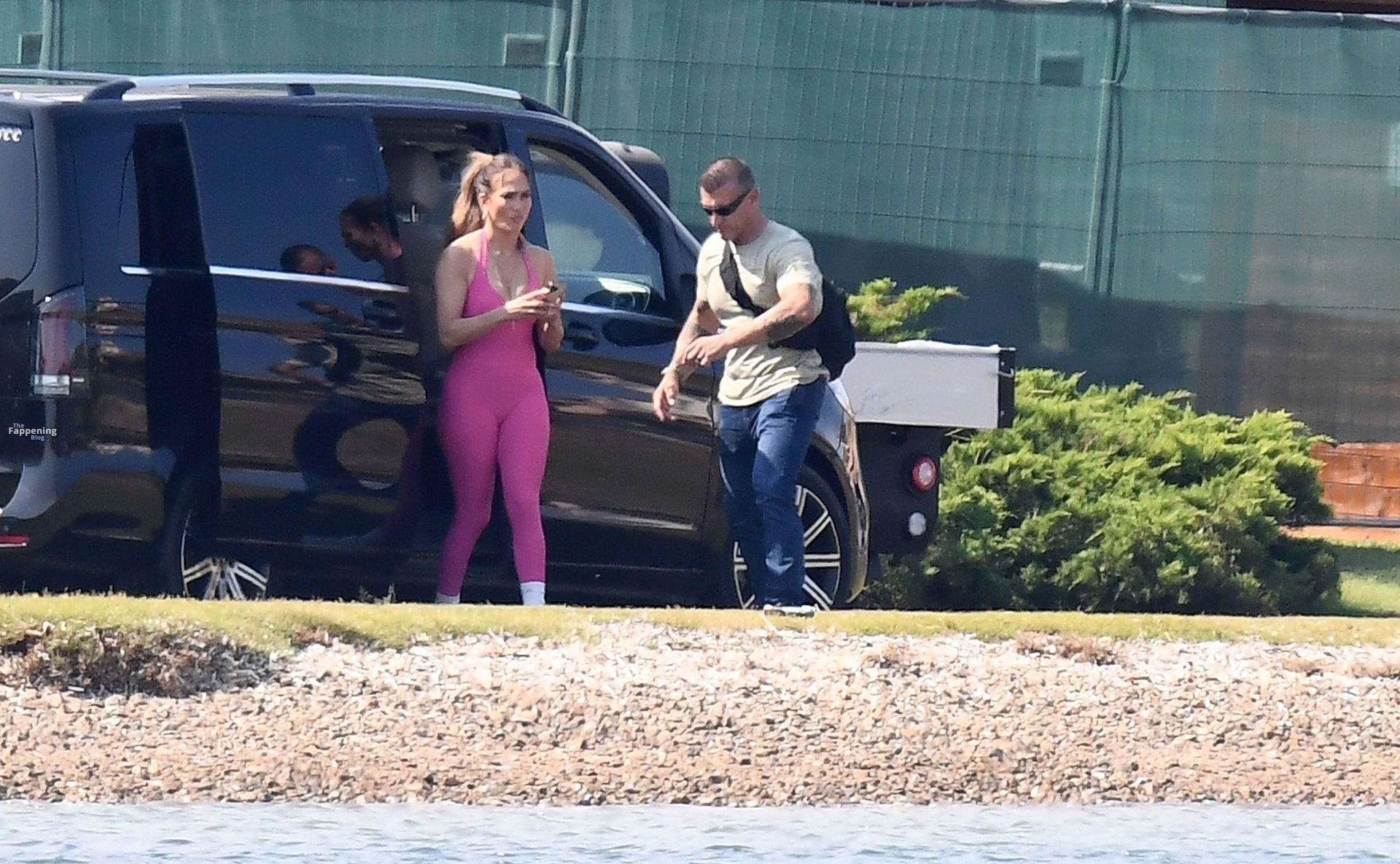jlo-hot-40-the-fappening-pics_