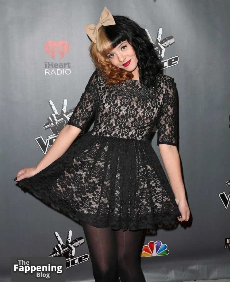 melanie-martinez-nude-sexy-17-the-fappening-pics