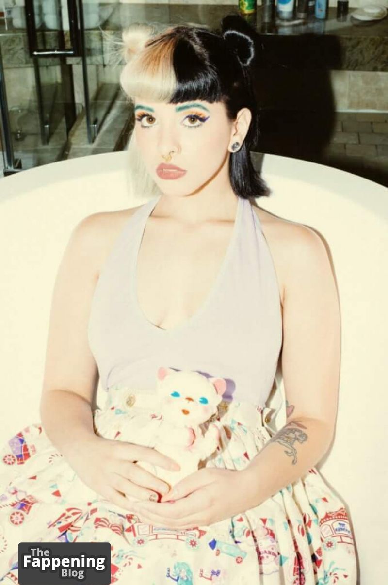 melanie-martinez-nude-sexy-2-the-fappening-pics