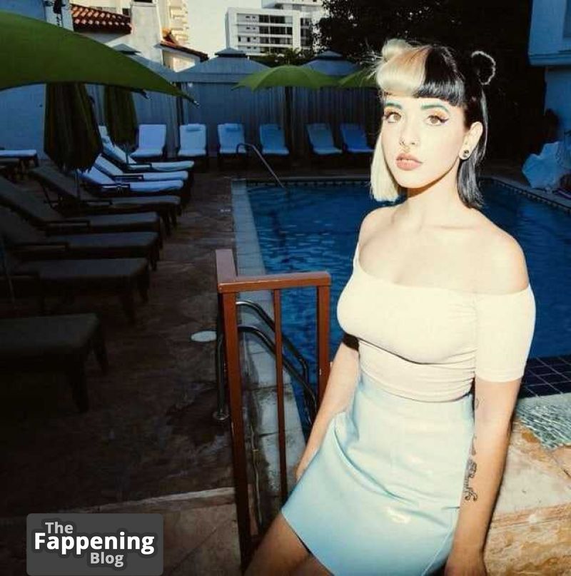 melanie-martinez-nude-sexy-24-the-fappening-pics