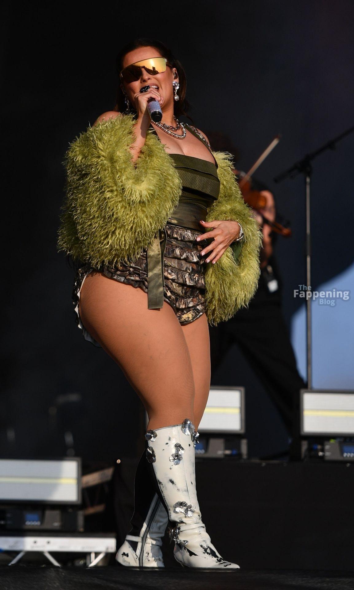 nelly-furtado-sexy-7-the-fappening-pics_