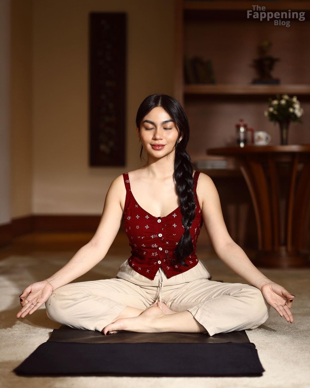 0820195655128_14_ariel-tatum7-the-fappening-pics_