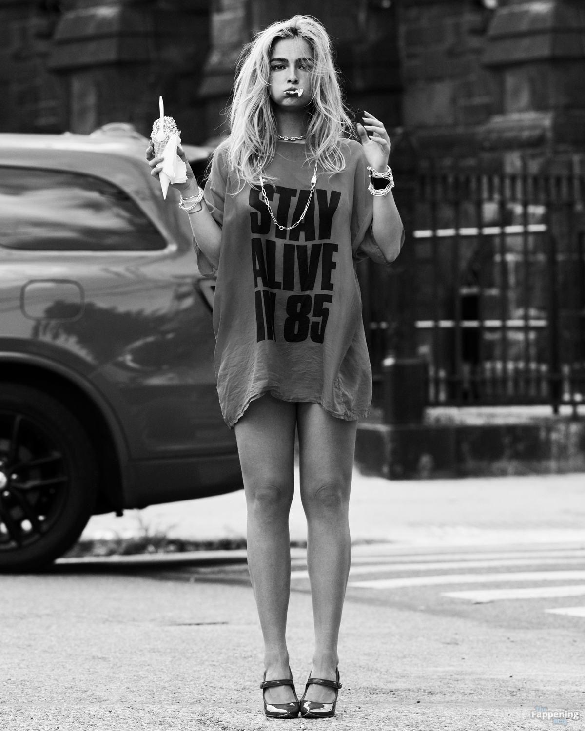 addison-rae-topless-breasts-ass-heart-pastie-w-magazine-013-the-fappening-pics_