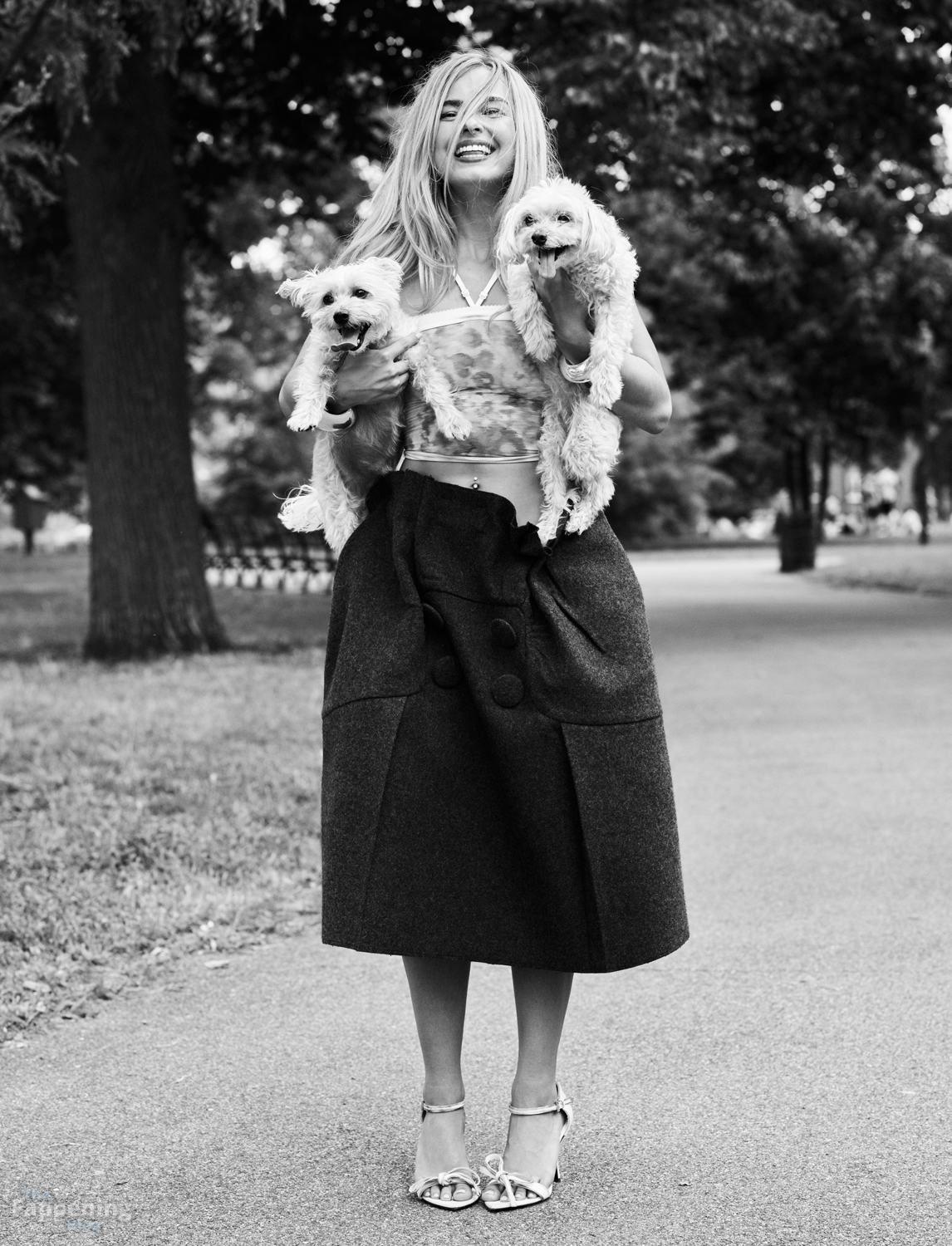 addison-rae-topless-breasts-ass-heart-pastie-w-magazine-014-the-fappening-pics_