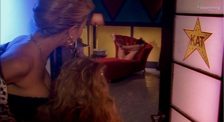 amber-newman-nude-sexy-86-the-fappening-pics