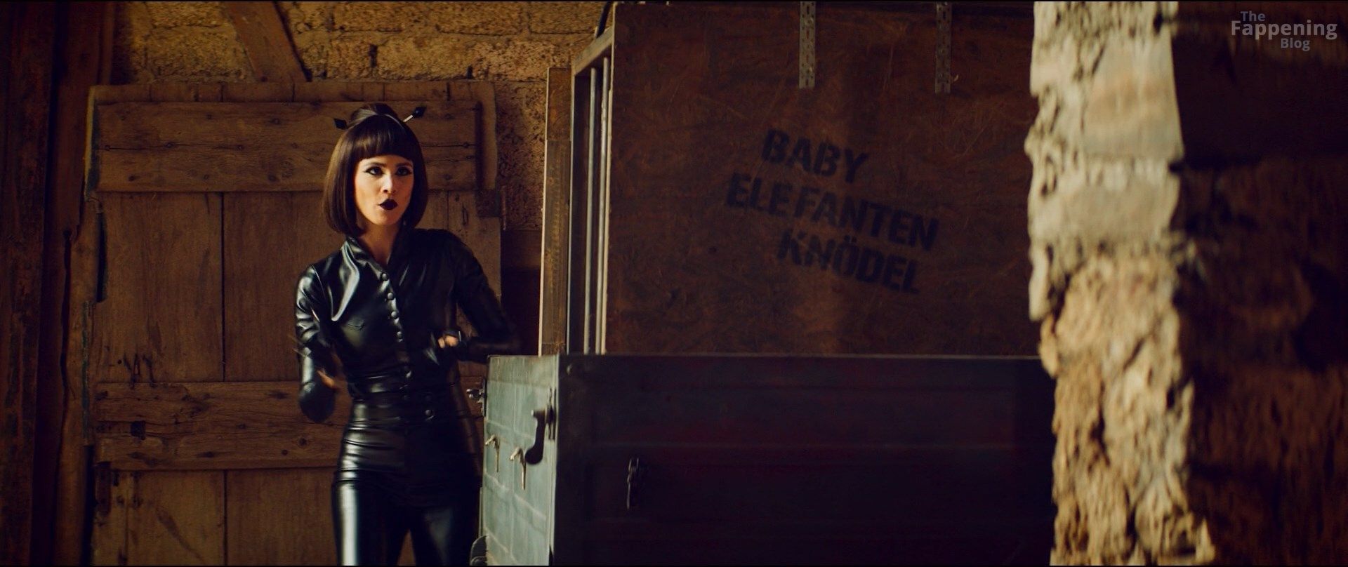 aylin-tezel-sexy-5-the-fappening-pics