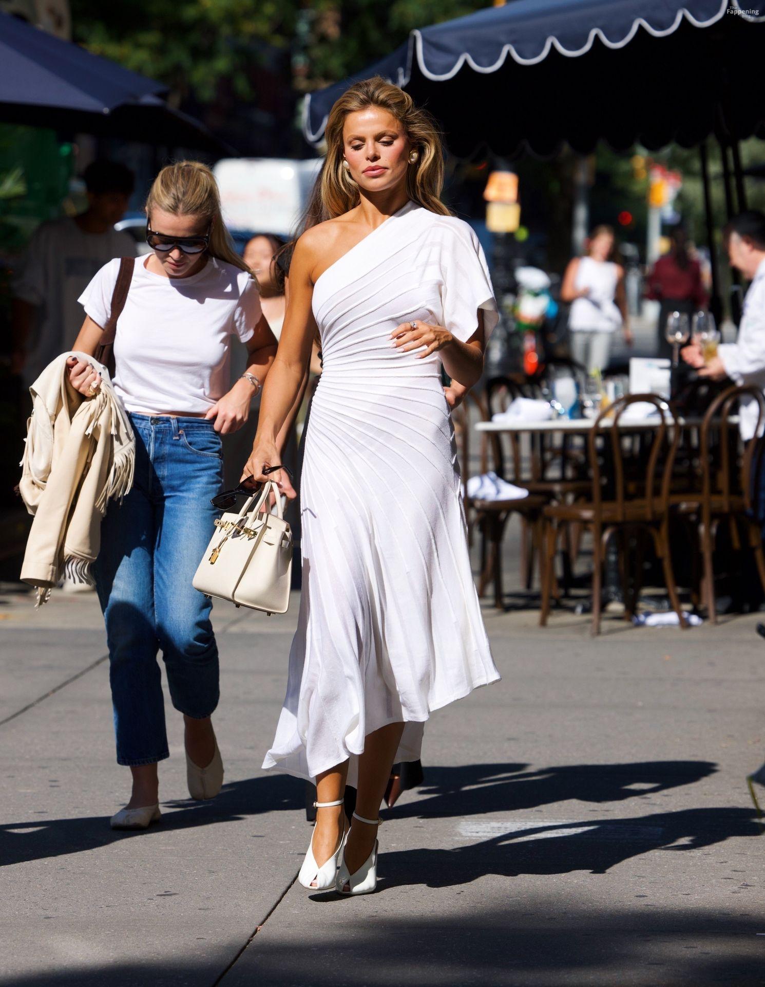 brooks-nader-41-the-fappening-pics_