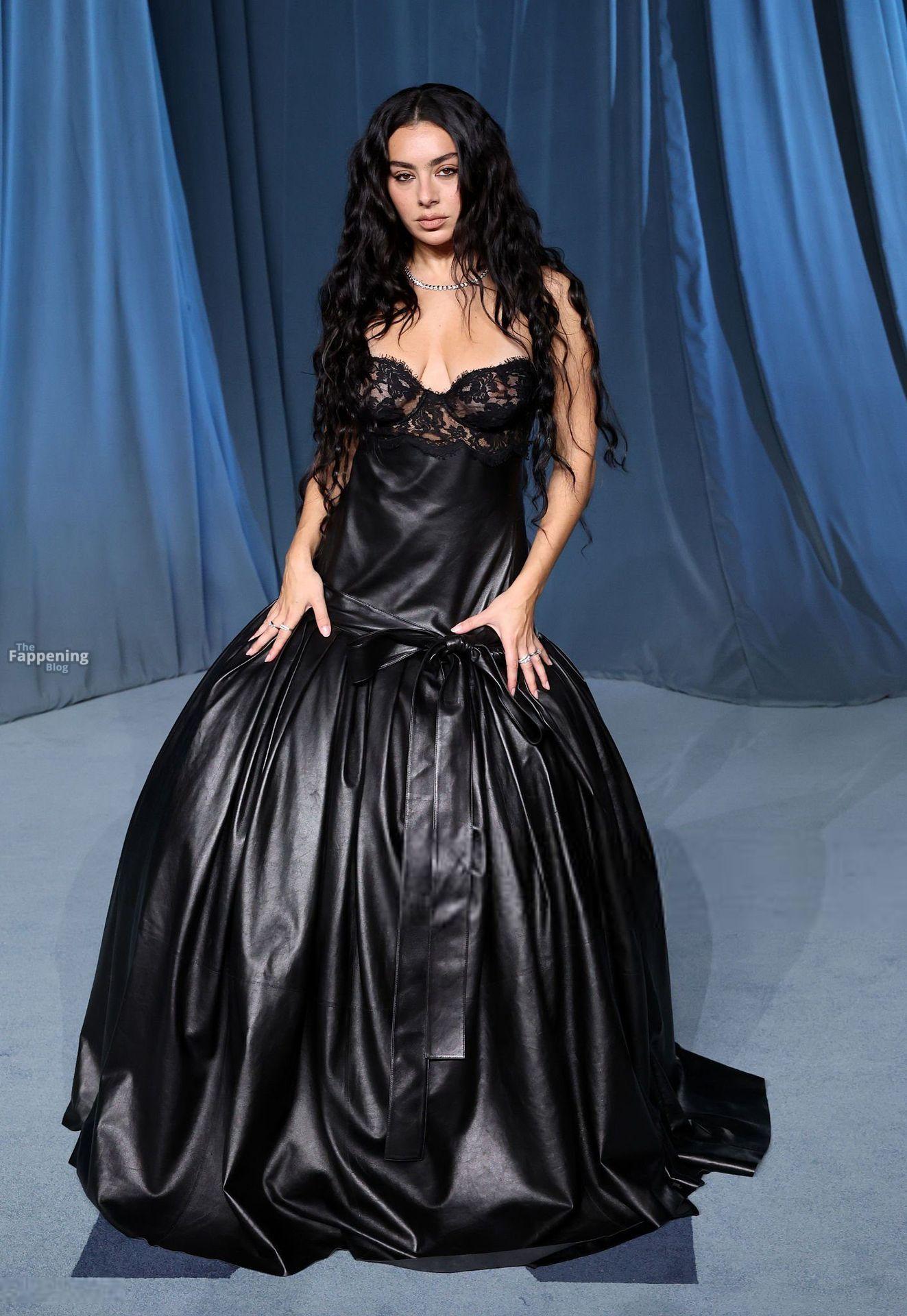 charli-xcx-big-boobs-black-leather-gown-academy-gala-003-the-fappening-pics_