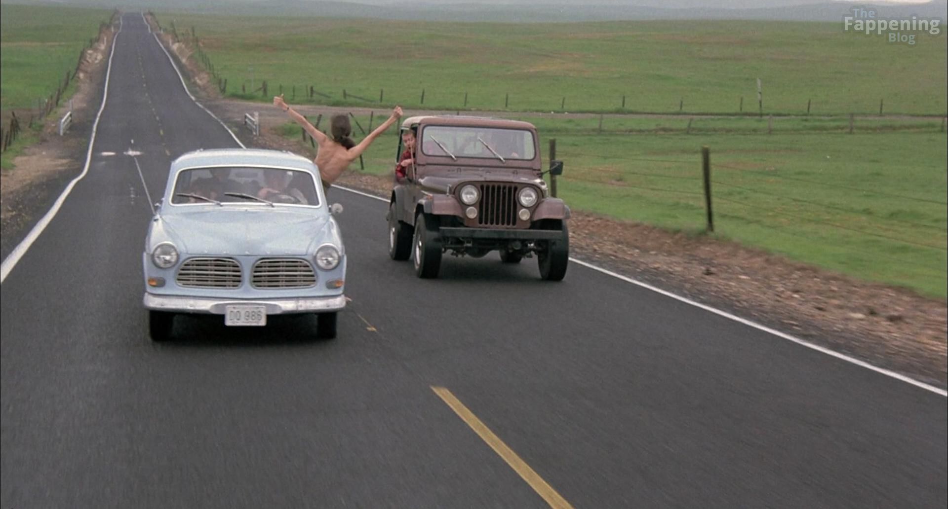 daphne-zuniga-nude-sexy-21-the-fappening-pics