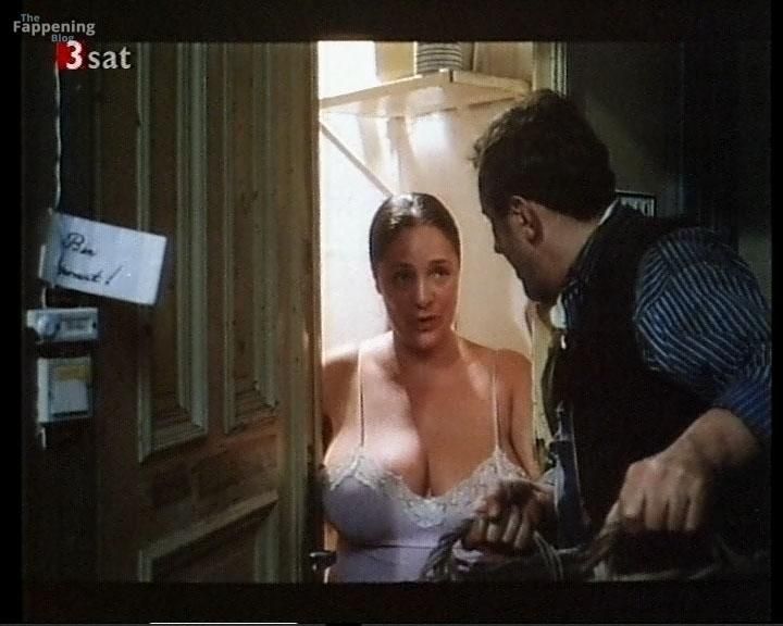 domenica-niehoff-477-the-fappening-pics_