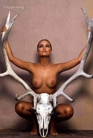 echo-johnson-1083-the-fappening-pics_