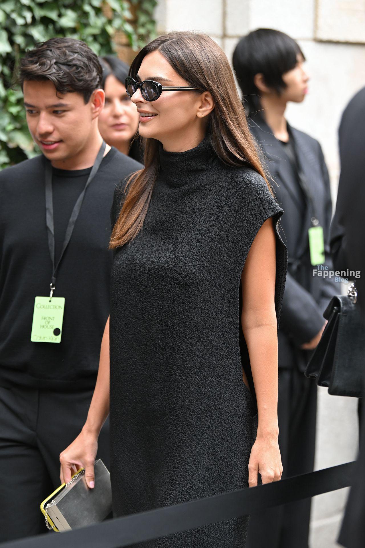 emily-ratajkowski-sexy-boobs-21-the-fappening-pics