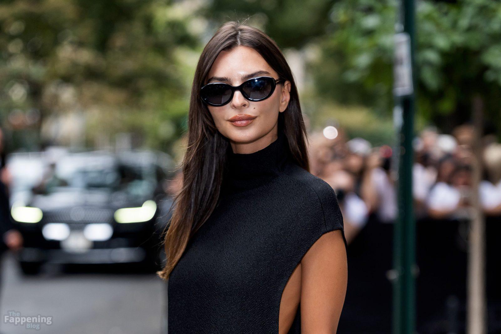 emily-ratajkowski-sexy-boobs-44-the-fappening-pics