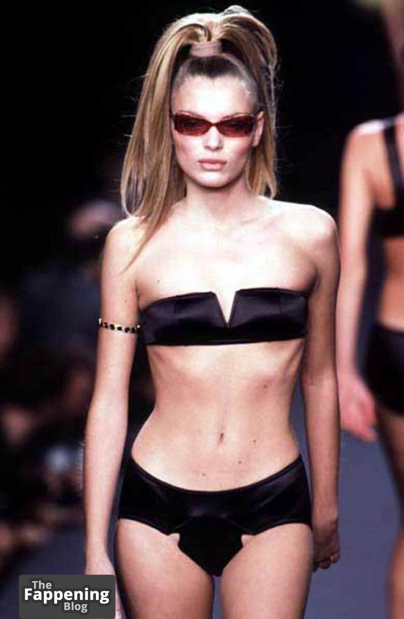 esther-canadas-nude-sexy-11-the-fappening-pics