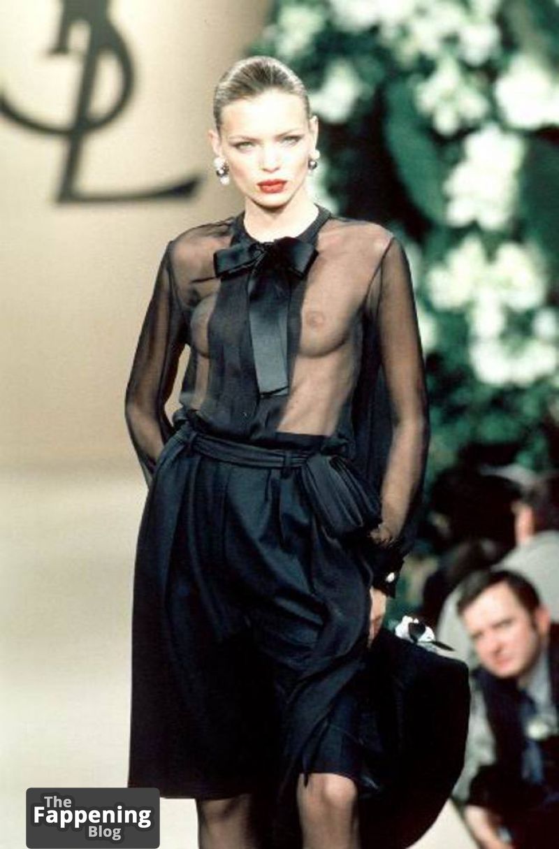 esther-canadas-nude-sexy-12-the-fappening-pics