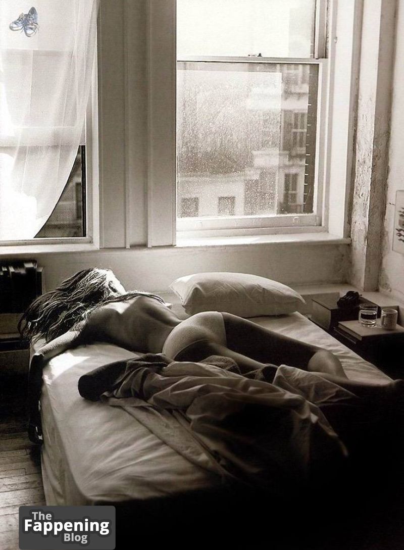 esther-canadas-nude-sexy-28-the-fappening-pics