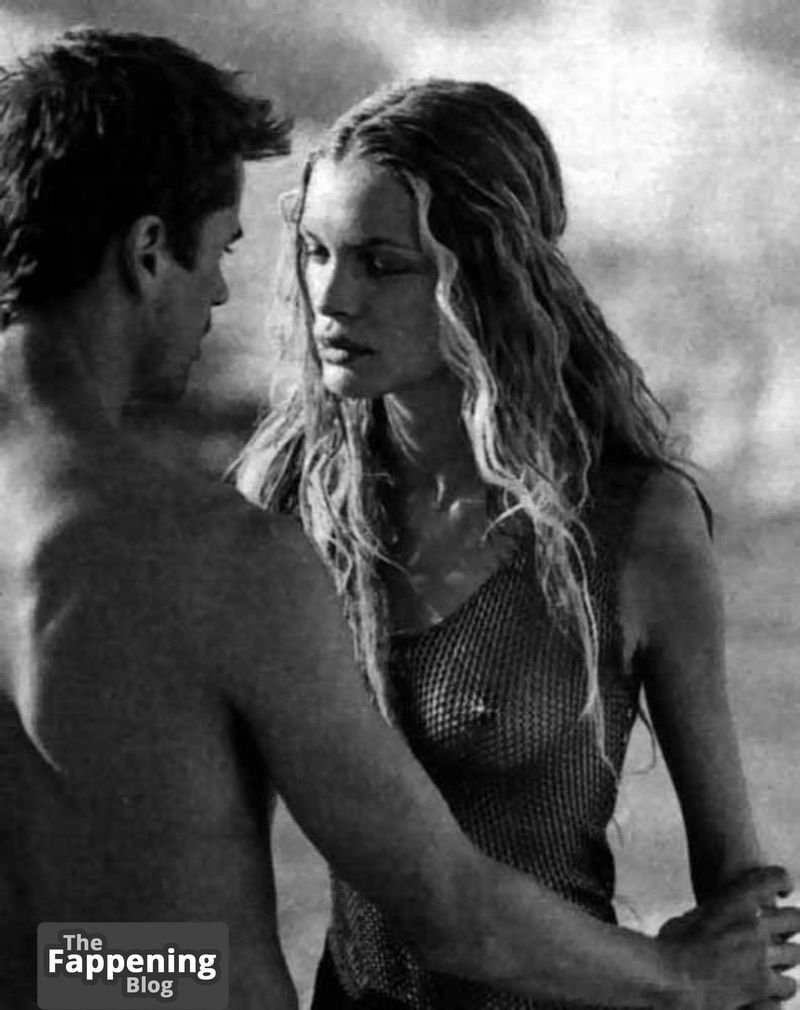 esther-canadas-nude-sexy-37-the-fappening-pics