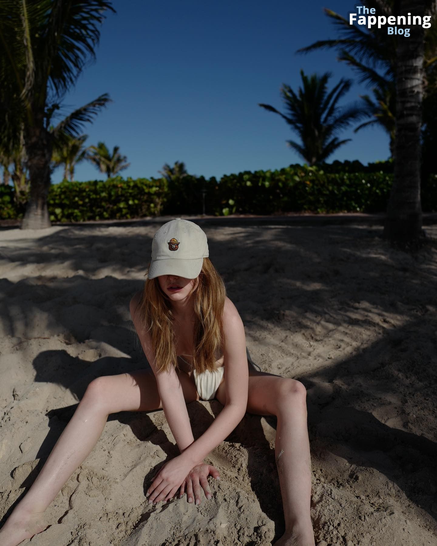 eve-jobs-bikini-thefappeningblog-4