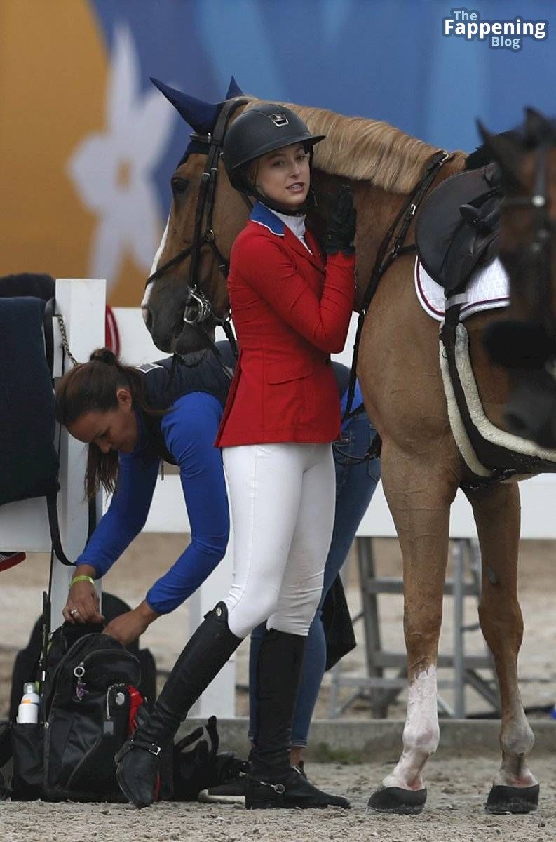 eve-jobs-ride-the-fappening-pics_