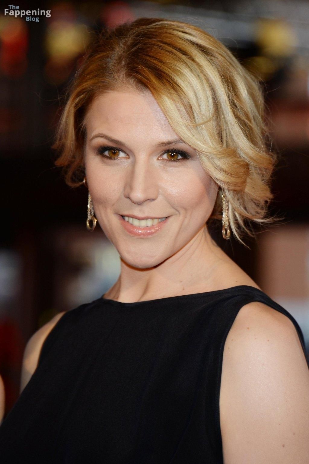 franziska-weisz-5419-the-fappening-pics_-1