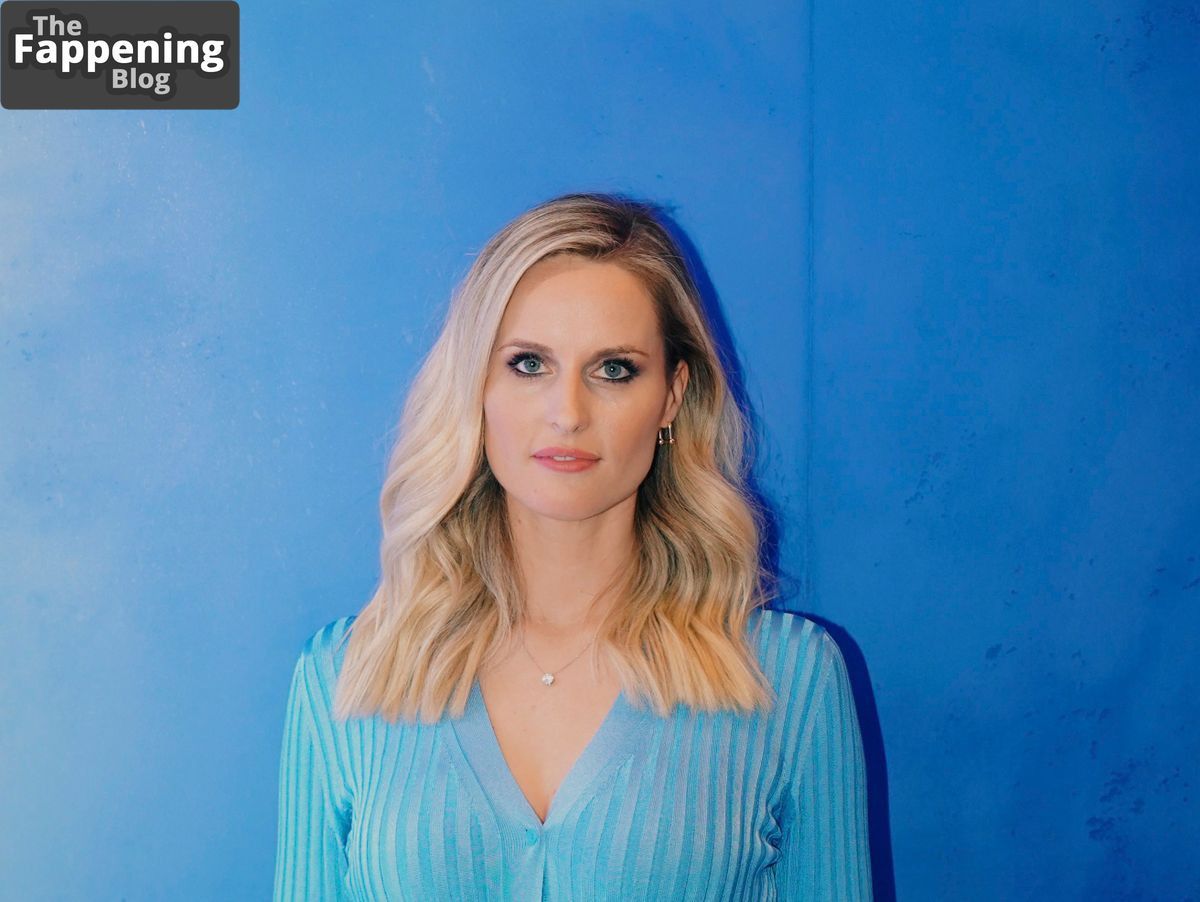 janna-ensthaler-wallpaper-643522-the-fappening-pics_