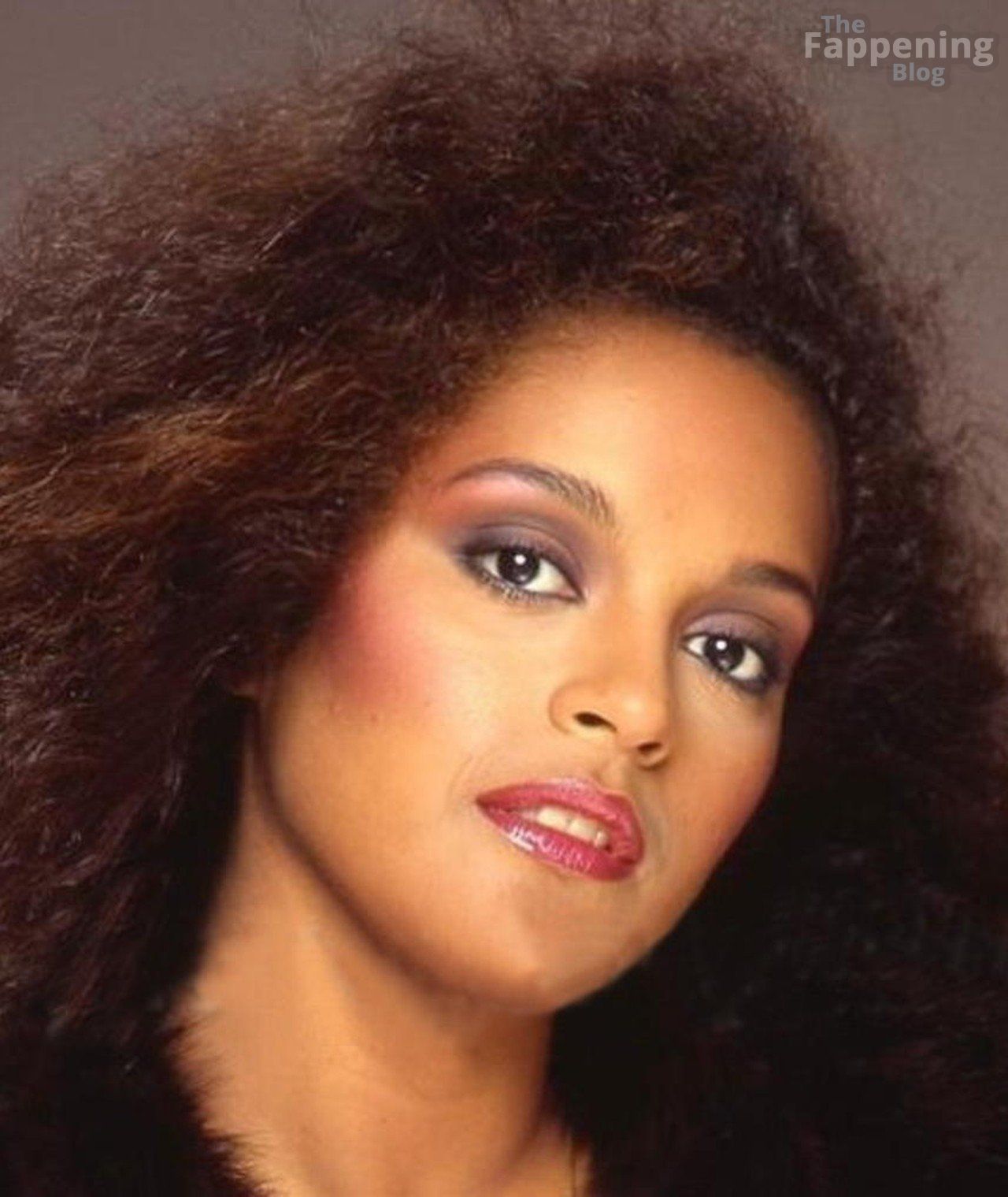 jayne-kennedy-nude-sexy-9-the-fappening-pics