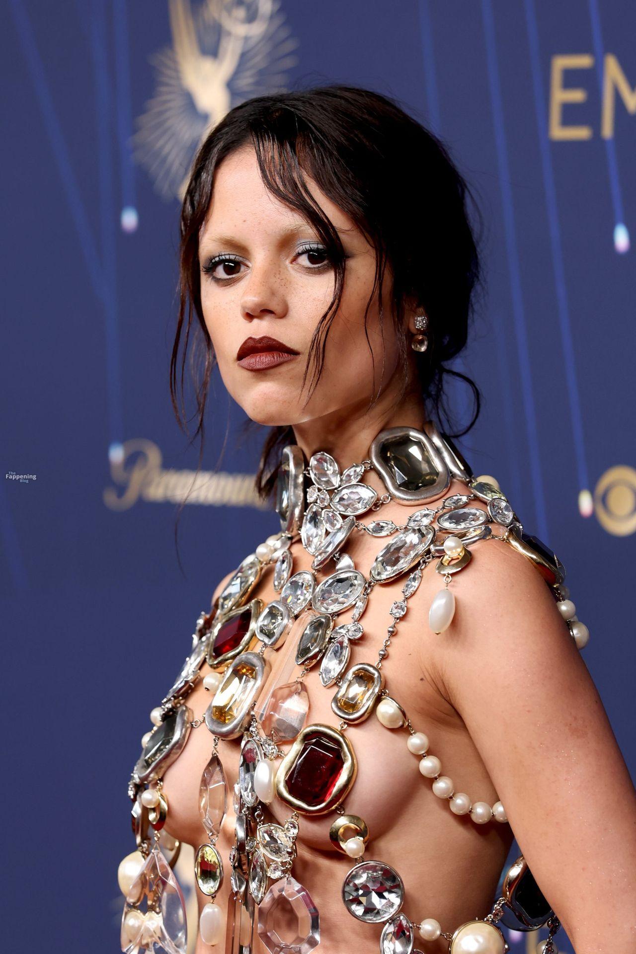 jenna-ortega-neary-nude-16-the-fappening-pics